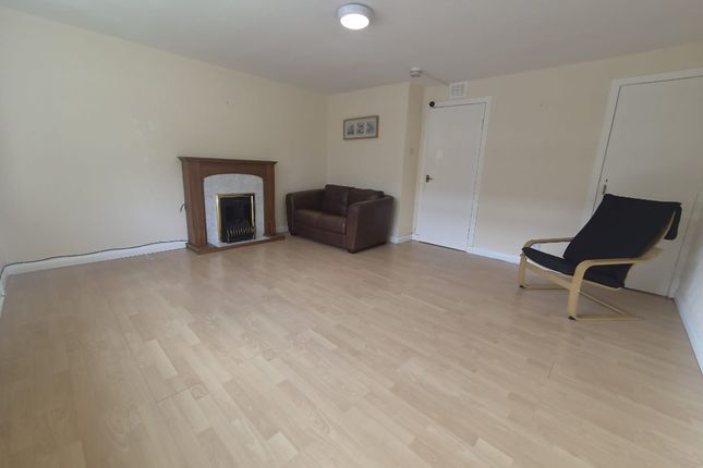 (COPY of) Woodside Crescent, Paisley, Renfrewshire, PA1 2NE, Renfrewshire photo 5