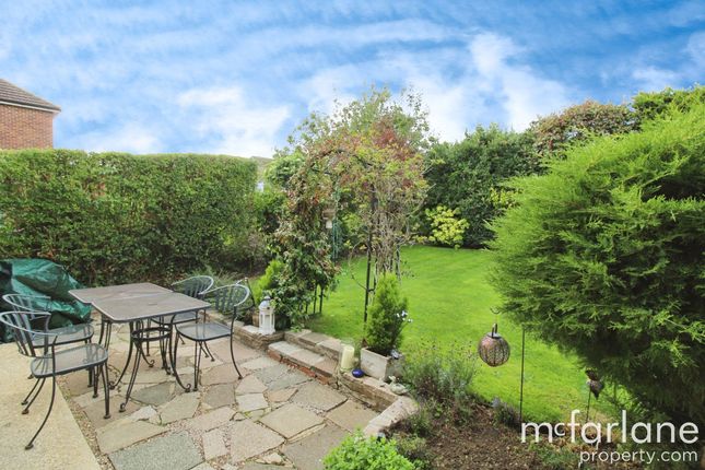 97 Windsor Road, Swindon photo 4