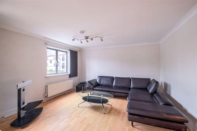 Thumbnail Flat to rent in Statham Court, Islington, London