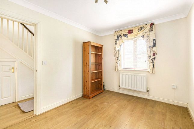 15, Sovereign Mews, Hadley Wood photo 2