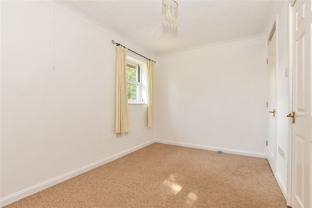 Garfield Place, Faversham photo 4