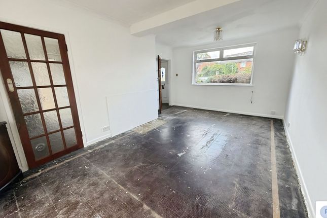 25 Frost Road, Bournemouth photo 3