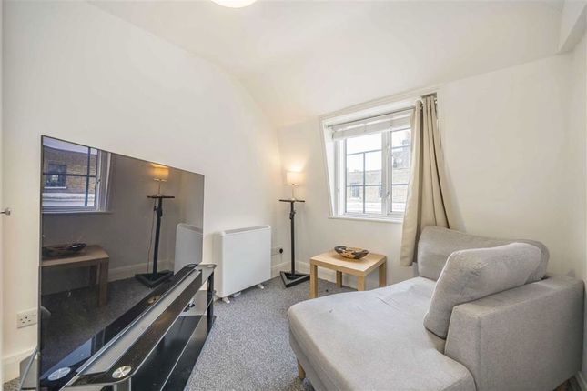 Flat 6, 29-31, Craven Road, London photo 3