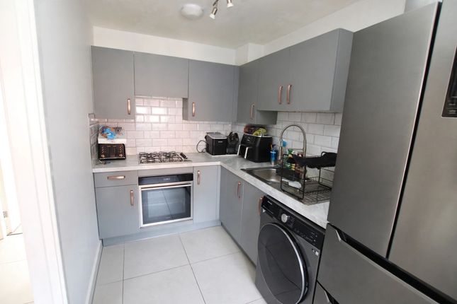 38, Thornbury Drive, Grimsby photo 4