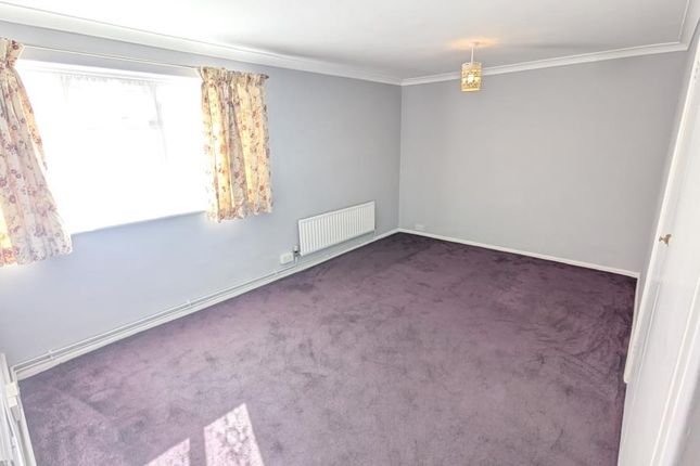 17, Alpha Road, Woking photo 4
