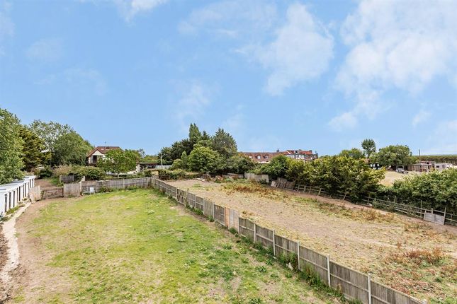 Treetops, Wraik Hill, Whitstable photo 3