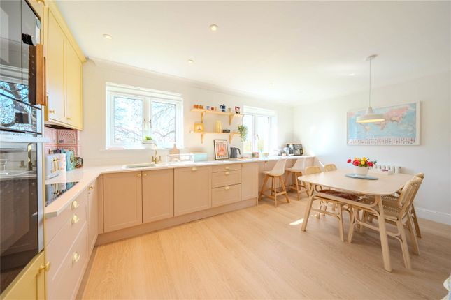20, Pennythorne Drive, Leeds photo 4