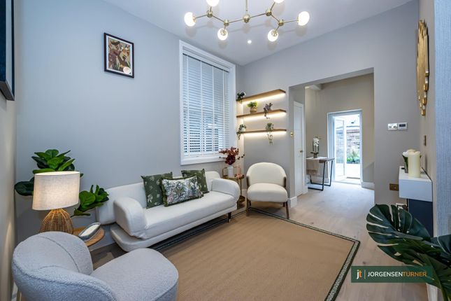 Thumbnail Flat for sale in Sulgrave Road, Hammersmith, London