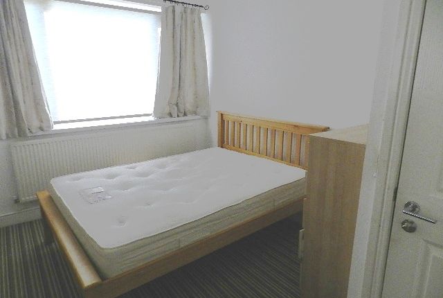 Flat to rent in Crwys Road, Cathays, Cardiff