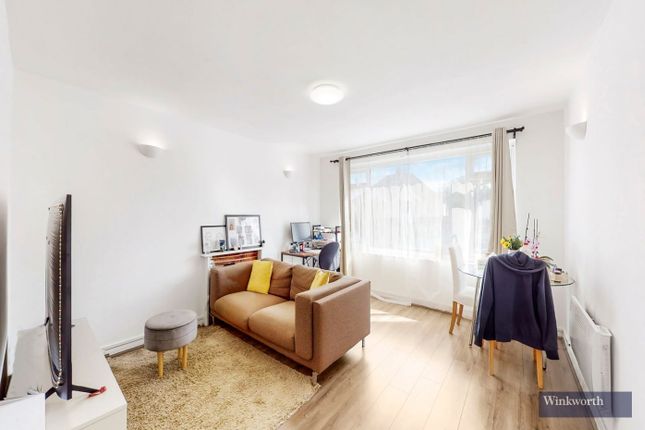 Thumbnail Flat for sale in Colindeep Lane, London