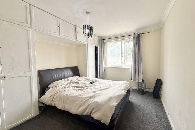 43, Edgmond Court, Sunderland photo 4