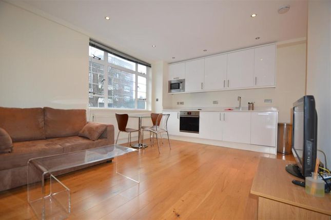 Flat to rent in Nell Gwynn House, Sloane Avenue, Chelsea, London