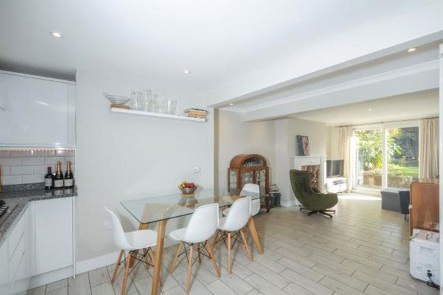 7, The Grove, Berkshire photo 4