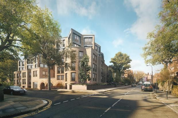 Flat for sale in Fitzjohns Avenue, Hampstead, London