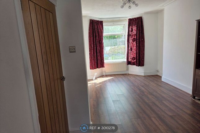 Congress Road, Abbey Wood, London photo 4