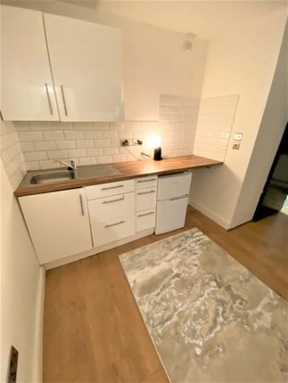 49A, BUCKINGHAM RD, SOUTH WOODFORD photo 2