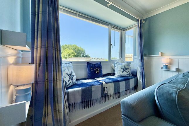 39 Galmpton Holiday Bungalows, Greenway Road, Brixham photo 2