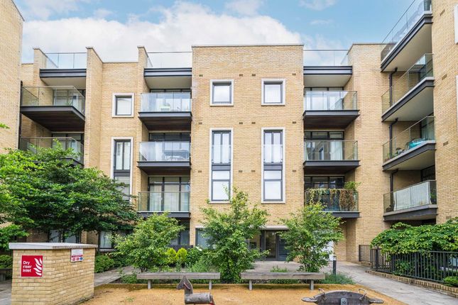 Thumbnail Flat for sale in Frazer Nash Close, Isleworth