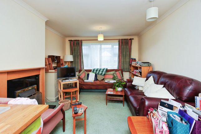 16, Hopgarden Road, Tonbridge, Kent photo 4