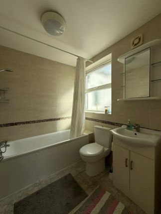 2, Park View, Wembley photo 4