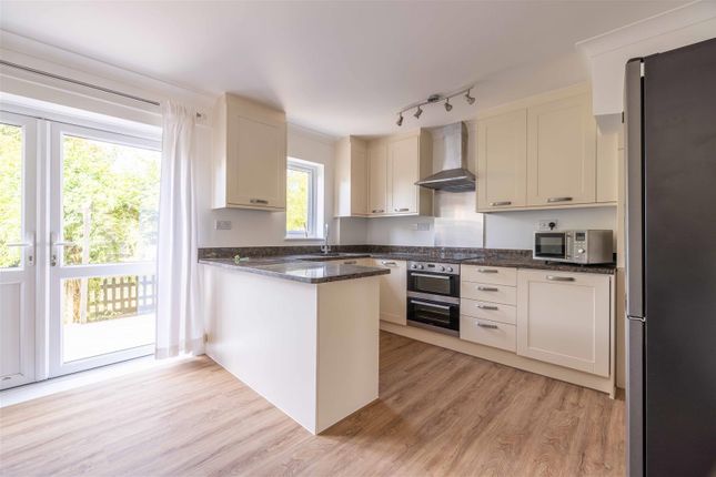 276, Horton Road, Slough photo 2