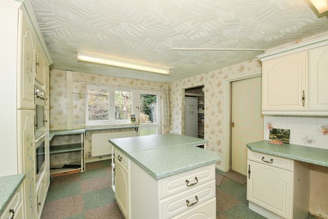 74, Benland, Peterborough photo 4