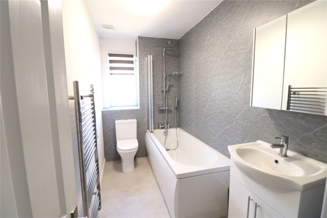 18, Snowdon Drive, London photo 5