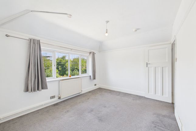 Flat 9, Angmering Court, Littlehampton photo 2