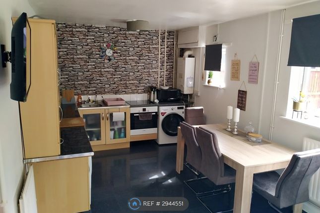 Thirsk Place, Newcastle-Under-Lyme photo 3