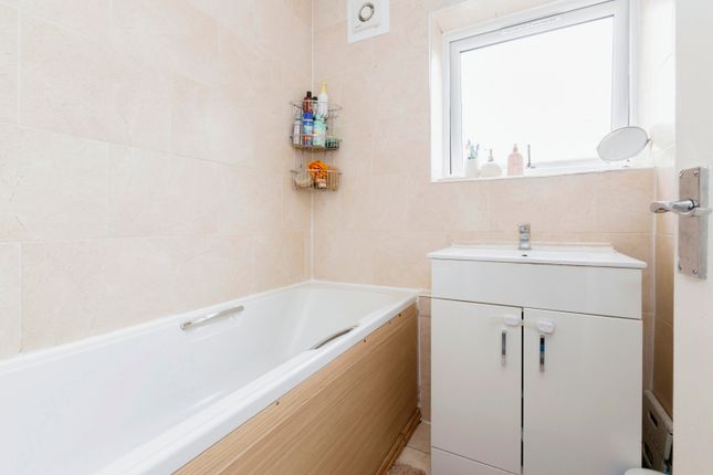 Semi-detached house for sale in Fencepiece Road, Ilford, Essex
