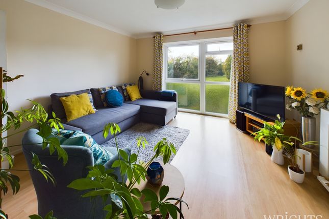29, Kingscroft, Welwyn Garden City photo 2