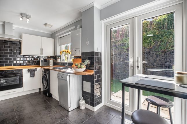 18 Stanley Gardens, Maddiston, Falkirk photo 5