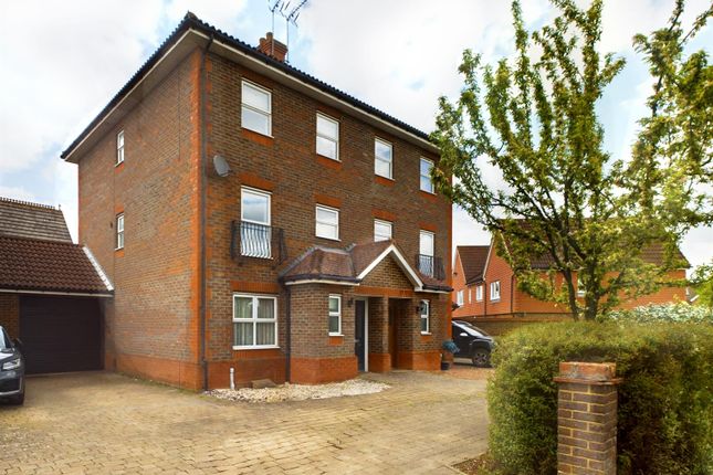 Town house for sale in Great Ashby Way, Stevenage
