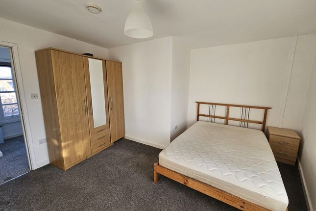 64b, Market Street, Heywood photo 5