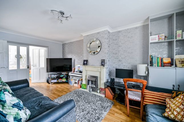 Thumbnail Property to rent in Fortescue Avenue, Twickenham