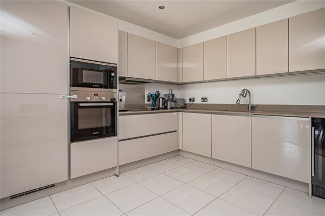 Flat 50,, Chancery House, Kew photo 4