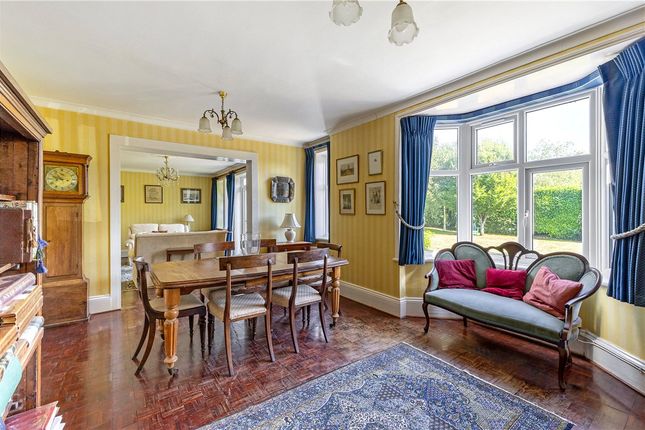 10, Oak Lane, Devizes photo 3