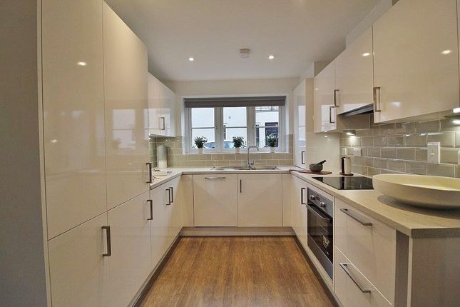 32, Orchard Mead, Berewood photo 5