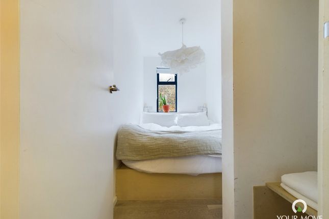 Flat 2, New Wave House,, King Street, Kent photo 4