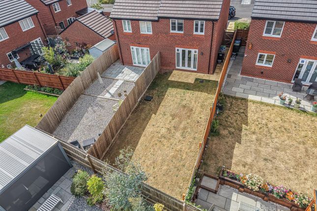 9, Pickering Croft, Stafford photo 4