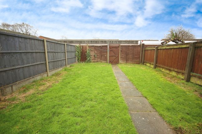 Terraced house for sale in Highwood Avenue, Solihull