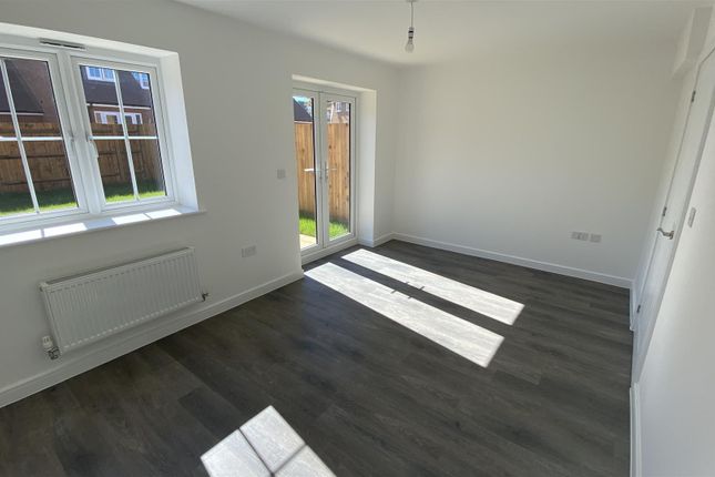30, Orchard Way, Kings Hill photo 4