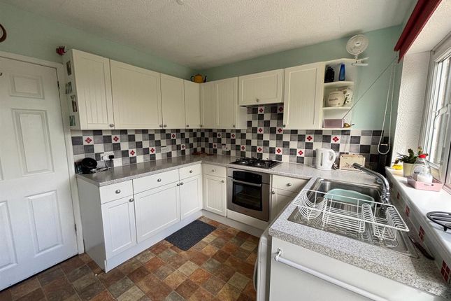74, St. Nicholas Drive, Hornsea photo 3