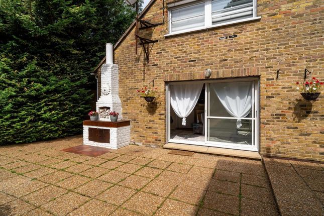 77 Allum Lane photo 4