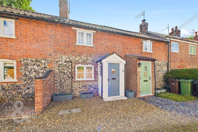 2-bed house on 3 The Close School Lane, Norwich, £270,000
