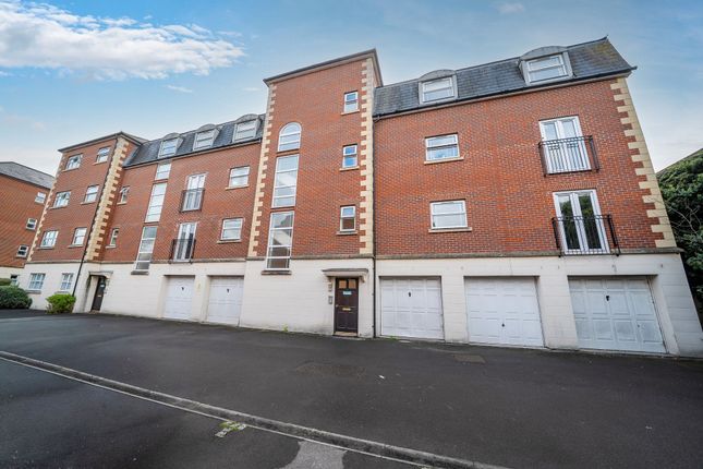 10 Trinity House Shepherds Spring Lane, Andover photo 2