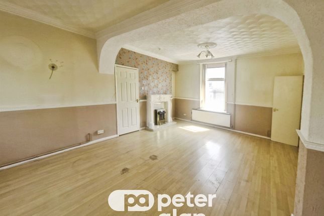 76a, High Street, Maesteg photo 3