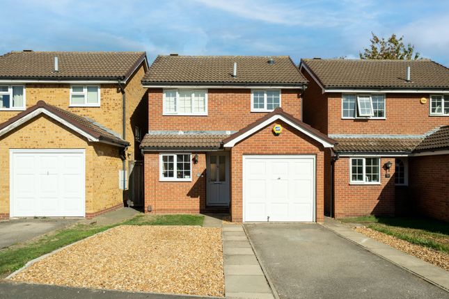 3-bed house on 58 Impala Drive, Cambridge, £450,000