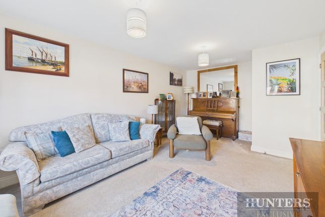 46, Ouzel Grove, Scarborough photo 3