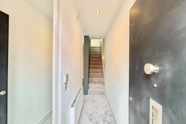 65, Reservoir Street, Salford photo 2